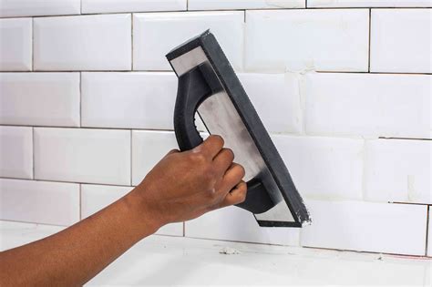 Can you use tile grout on glass?