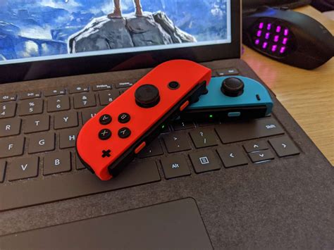 Can you use two different Joy-Cons?