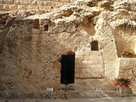 Can you visit where Jesus was buried?