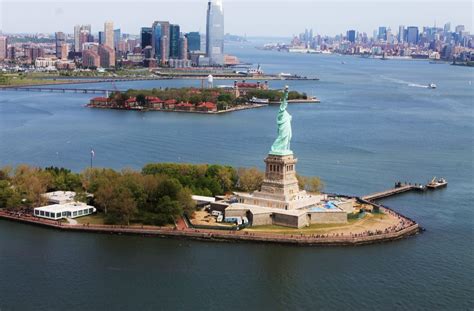 Can you walk to Ellis Island from Liberty Park?
