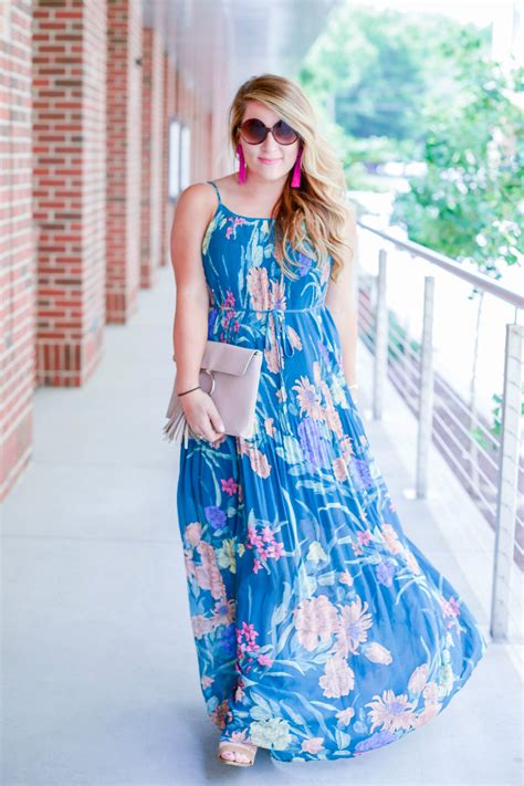 Can you wear a maxi dress if you are short?