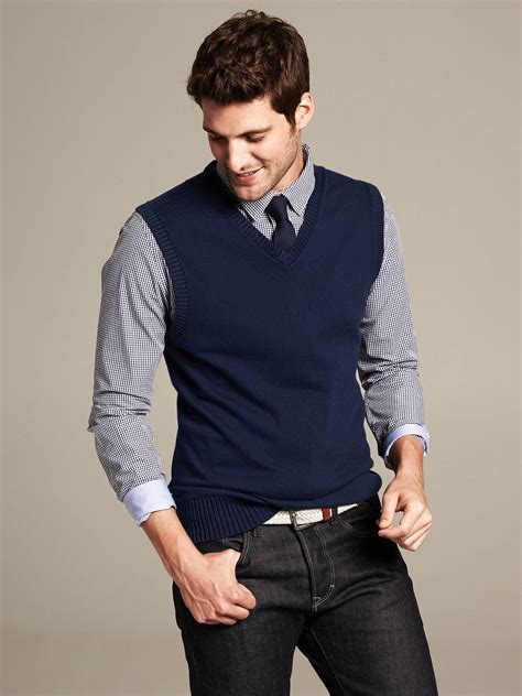 Can you wear a sweater vest with no undershirt?