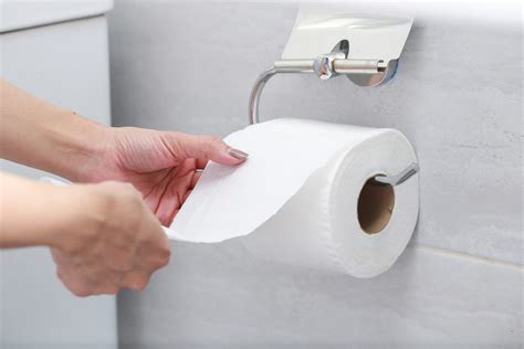 Can you wipe with toilet paper after giving birth?