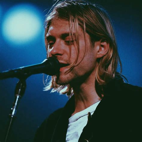 Could Kurt Cobain sing well?