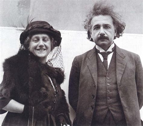 Did Einstein marry his cousin?