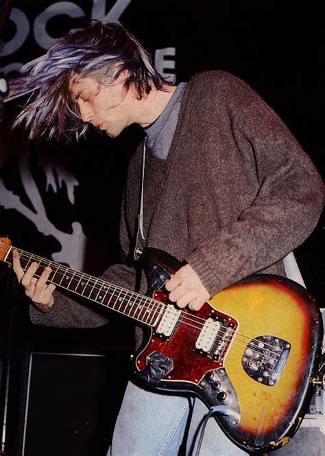 Did Kurt Cobain have a Fender Jaguar?