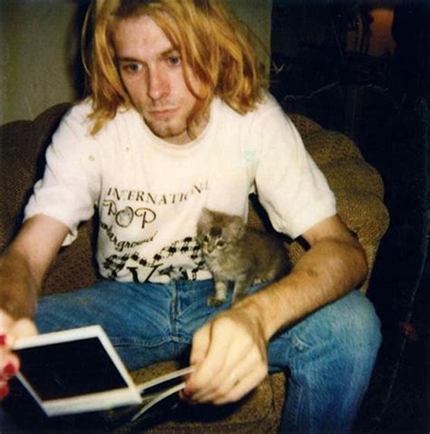 Did Kurt Cobain have a pet?
