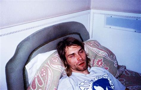 Did Kurt Cobain spend money?