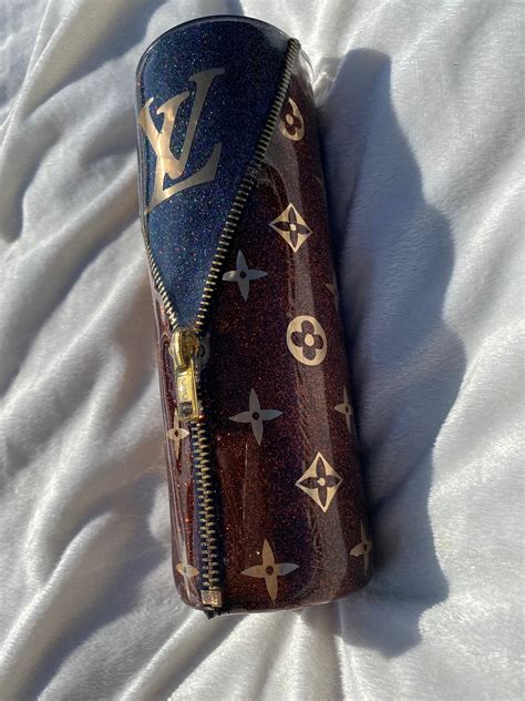 Did Louis Vuitton ever use YKK zippers?