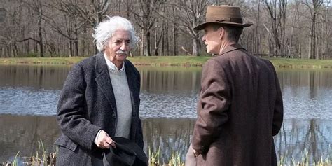 Did Oppenheimer meet Einstein?