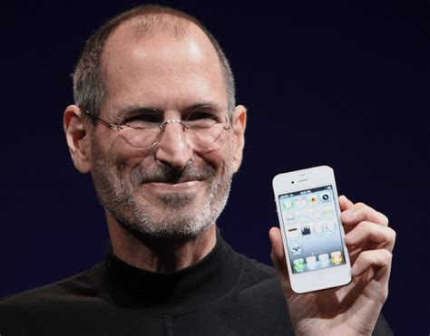 Did Steve Jobs make iPhone 4S?