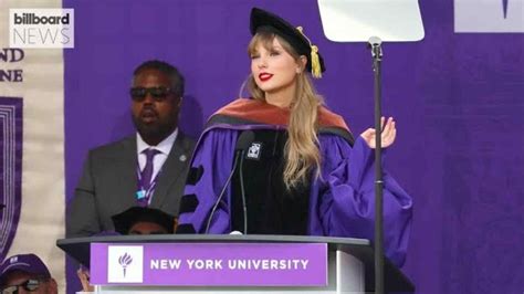 Did Taylor Swift go to college?