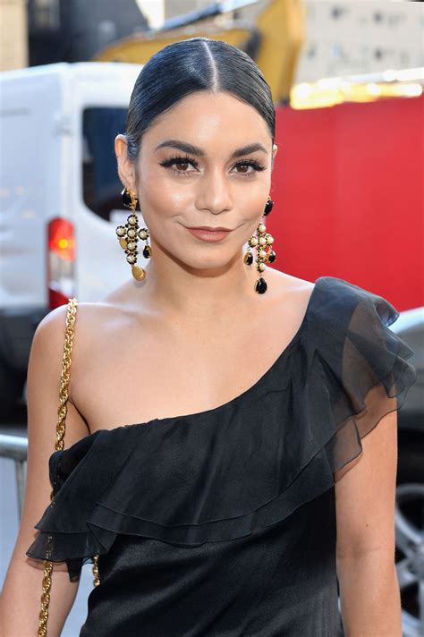 Did Vanessa Hudgens do Broadway?