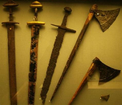 Did Vikings have big swords?