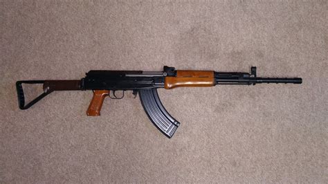 Did the Chinese use AK-47?