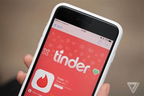 Do 30 year olds use Tinder?