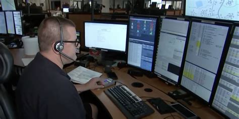 Do 911 operators get traumatized?