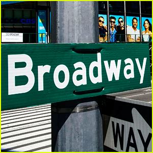 Do Broadway plays make money?