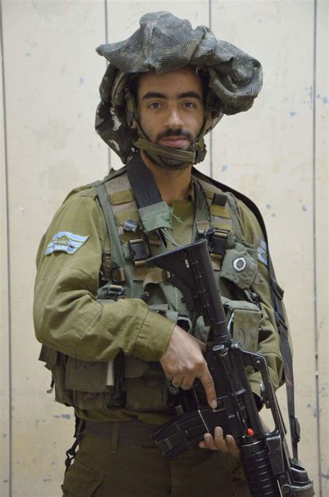 Do Israeli soldiers have tattoos?