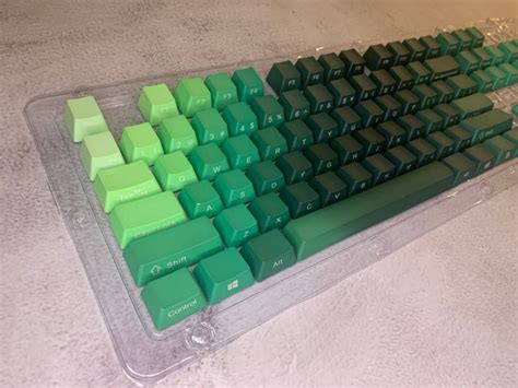 Do PBT keycaps fade?