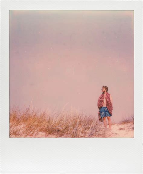 Do Polaroids work in cold weather?