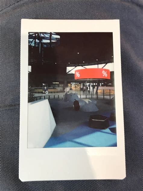 Do airport scanners ruin INSTAX film?