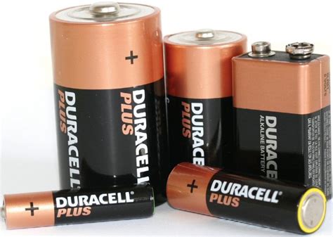 Do alkaline batteries degrade if not used?
