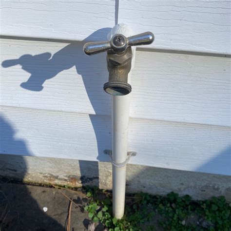 Do all houses have shut off valves to outdoor faucets?