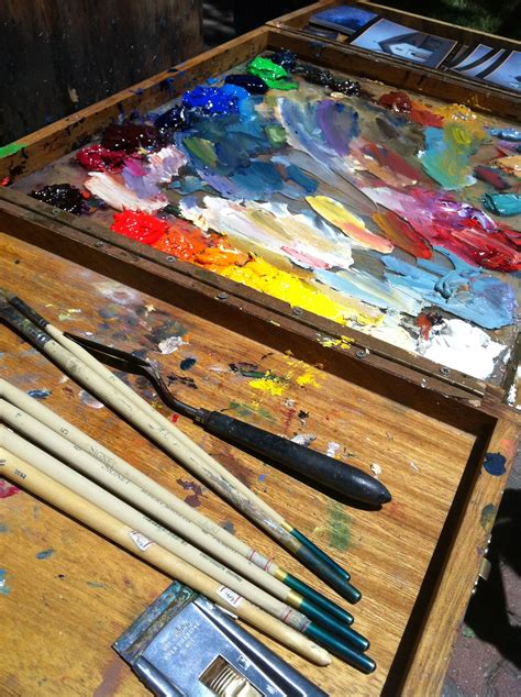 Do artists clean their palettes?