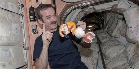 Do astronauts eat eggs?