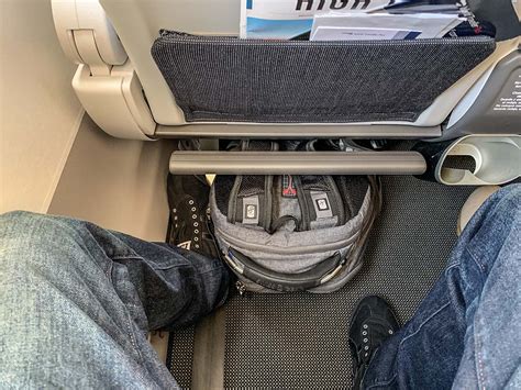Do backpacks fit under airline seats?