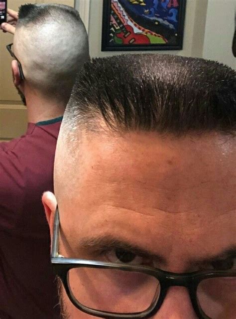 Do barbers like greasy hair?