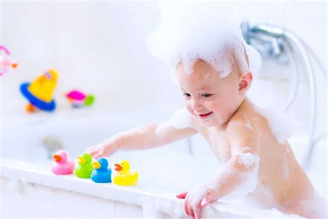 Do baths help babies feel better?