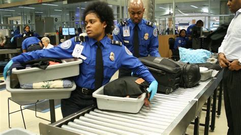 Do celebrities go through normal airport security?