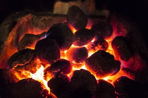 Do coal blocks burn infinitely?