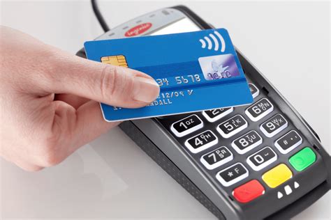 Do contactless cards have RFID?