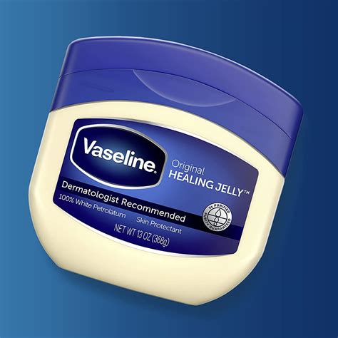 Do dermatologists recommend Vaseline?