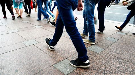 Do different people walk differently?