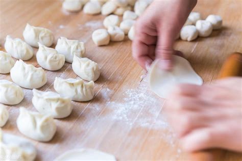 Do dumplings sink when done?