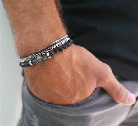 Do girls like bracelet on men?