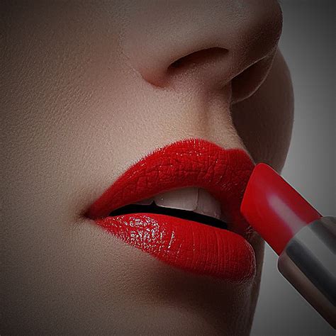 Do guys like red lips?