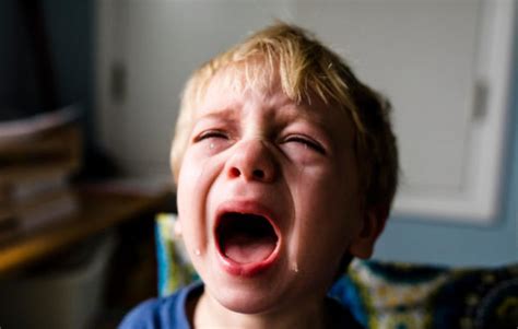 Do kids with autism cry?