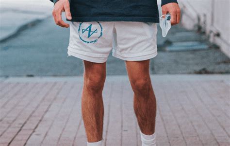 Do men wear shorts in Japan?