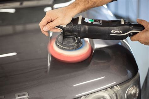 Do modern cars need polishing?