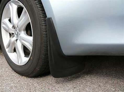 Do most cars have mud flaps?