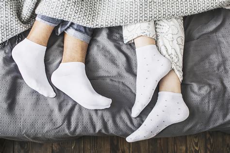 Do most people wear socks in bed?