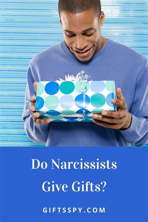Do narcissists give gifts?
