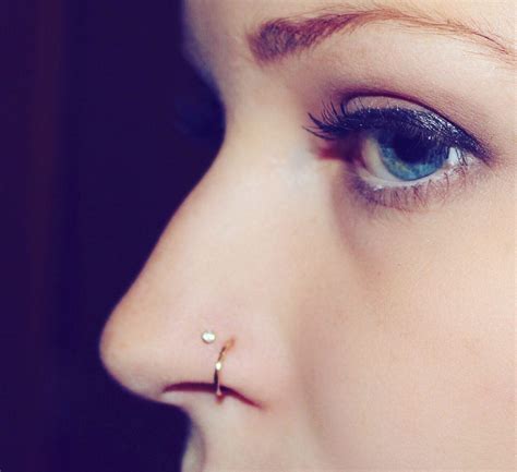 Do nose piercings close up?
