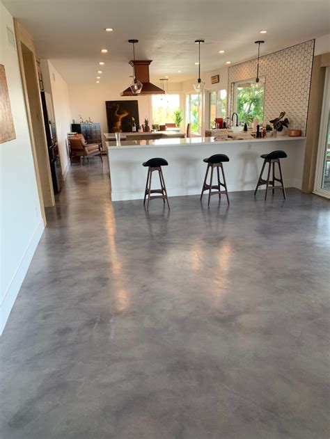 Do painted concrete floors look good?