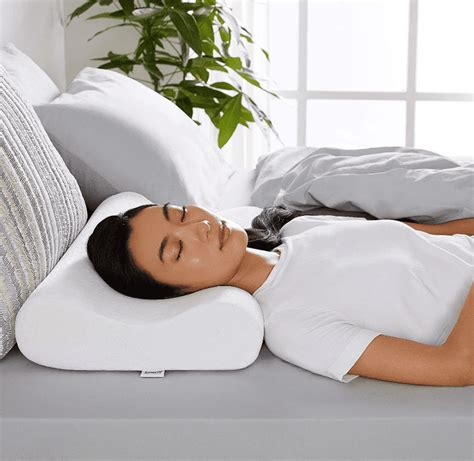 Do people sleep with neck pillows?